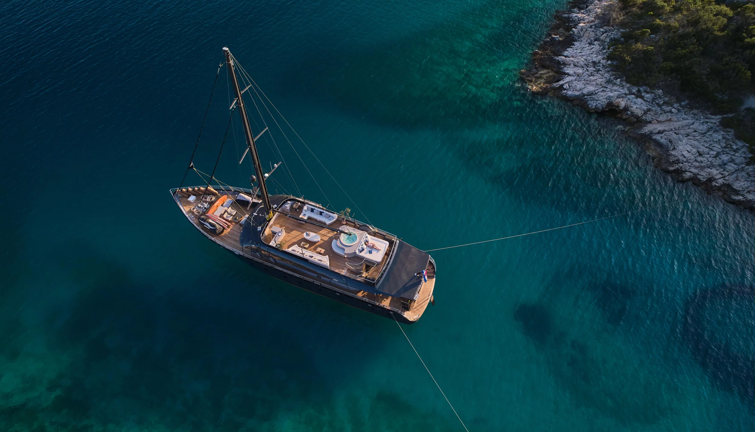 Luxury Sailing Yacht Rara Avis (Rara Avis)  - 40