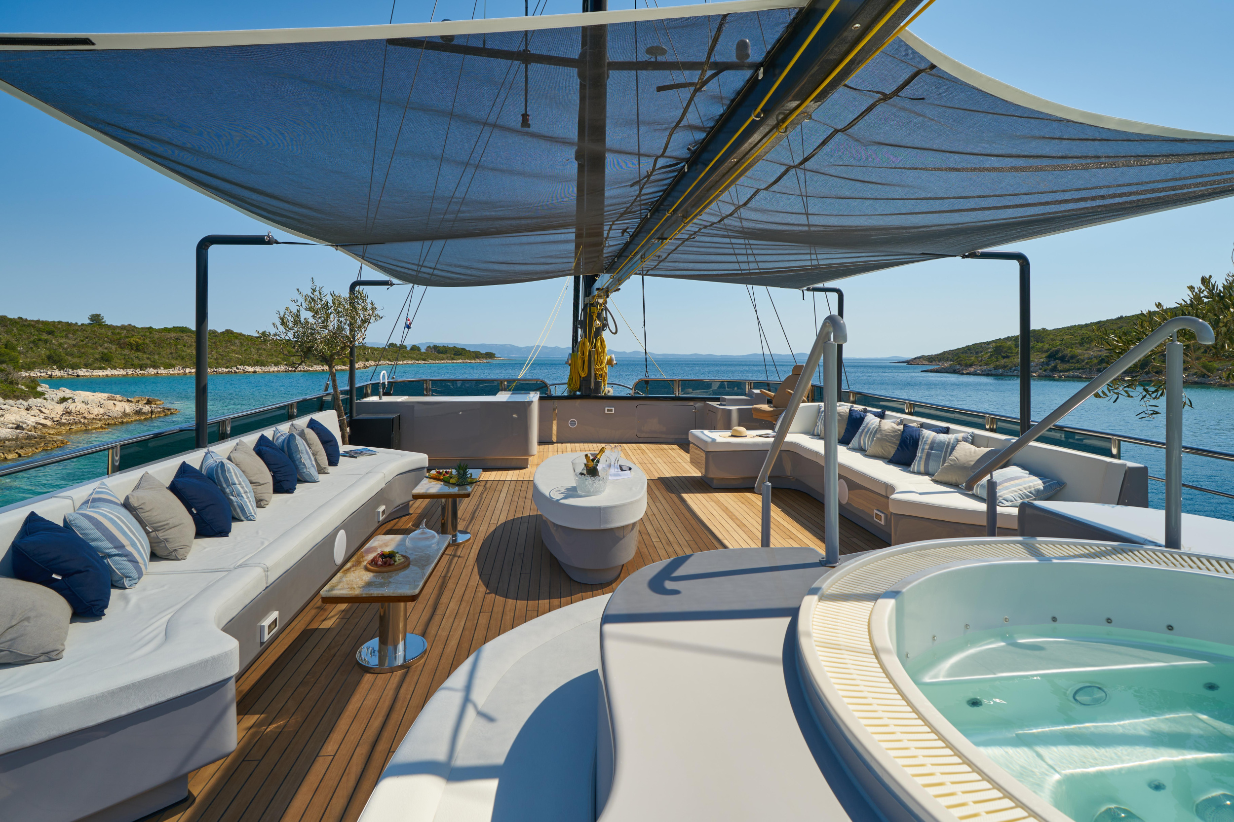 Photo #75 - Luxury Sailing Yacht Rara Avis (Rara Avis) en Split - 8692