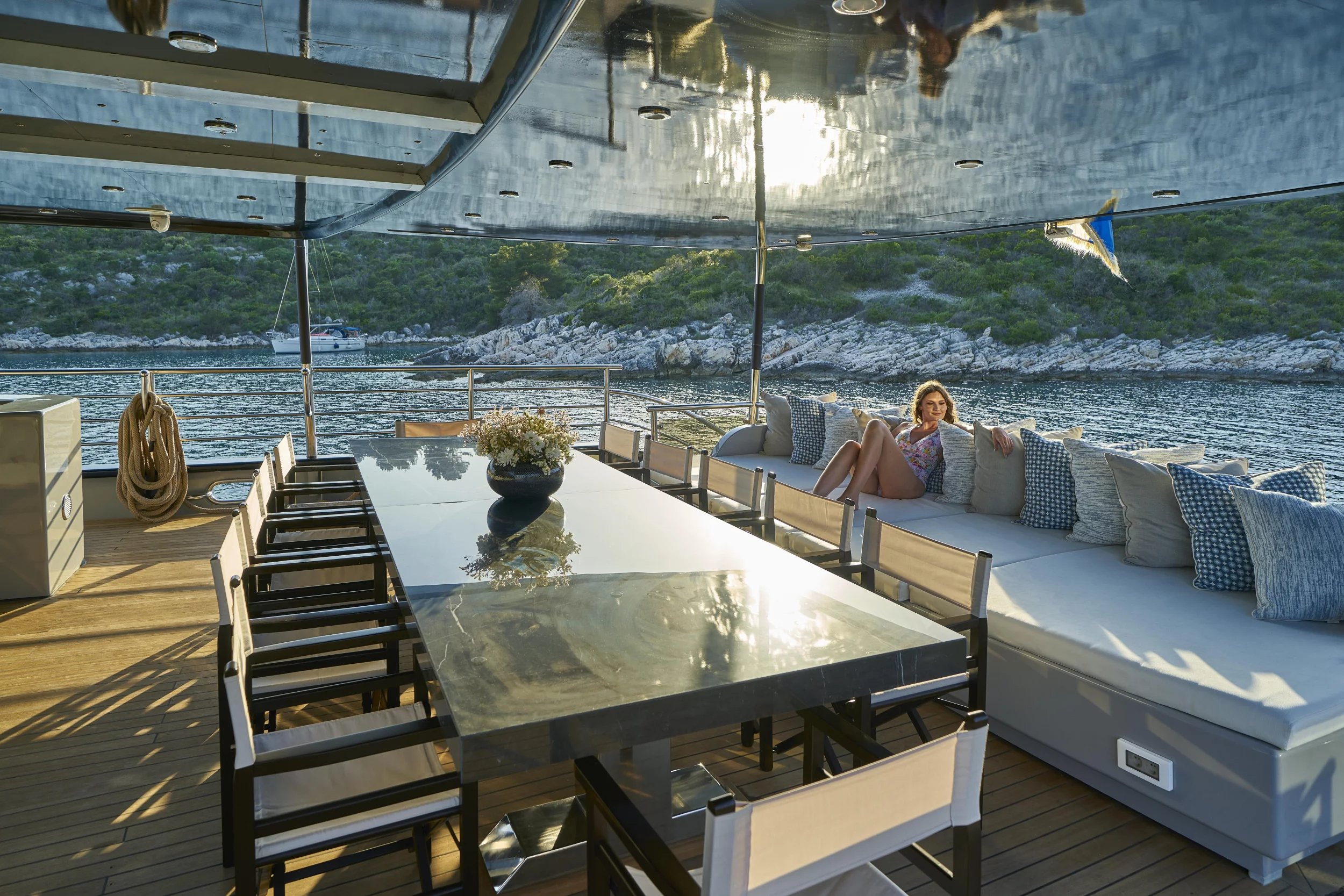 Luxury Sailing Yacht Rara Avis (Rara Avis)  - 100