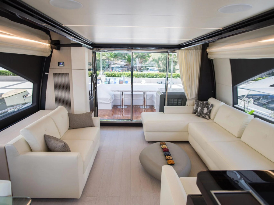 Photo #29 - Azimut 72 Fly (Alyss) in Drage - 21016