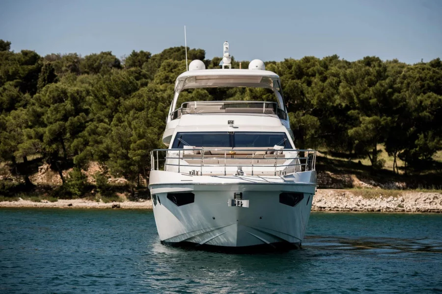 Azimut 72 Fly (Alyss)  - 2