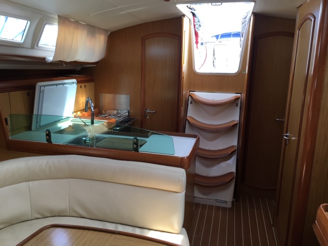 Photo #3 - Sun Odyssey 39i (Cabiria) in Portisco - 12447