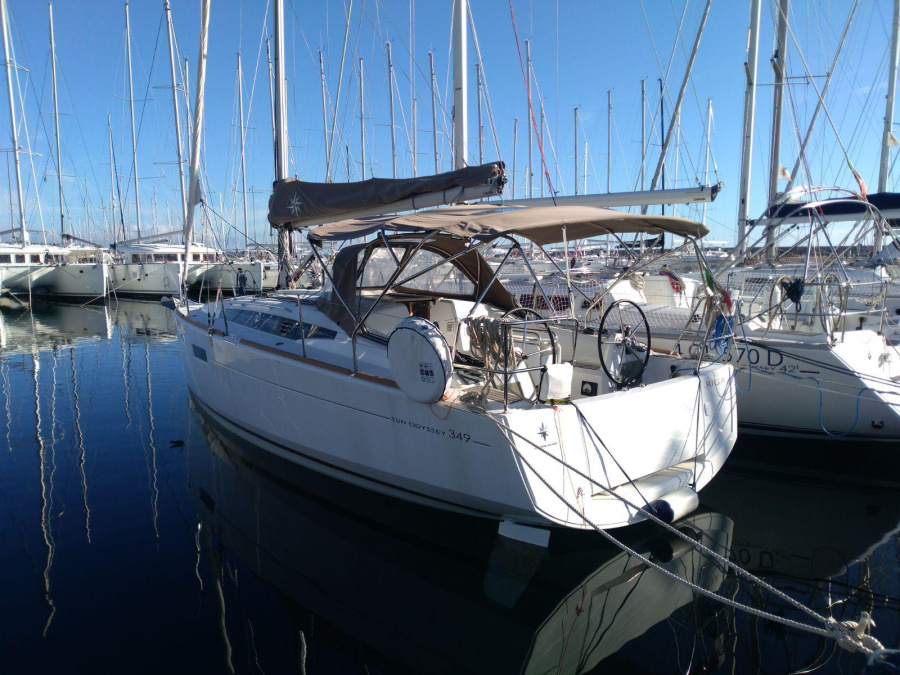 Photo #1 - Sun Odyssey 349 (Riga) en Portisco - 12449