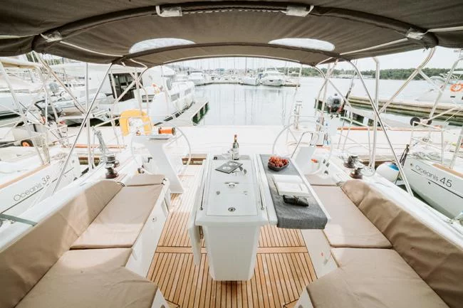 Oceanis 46.1 (HERA)  - 4