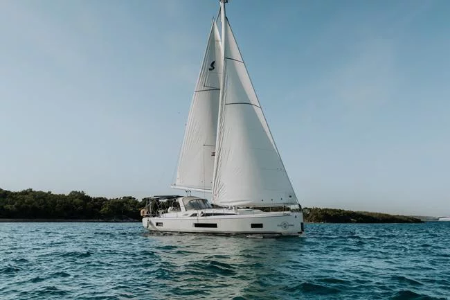 Oceanis 46.1 (HERA)  - 24