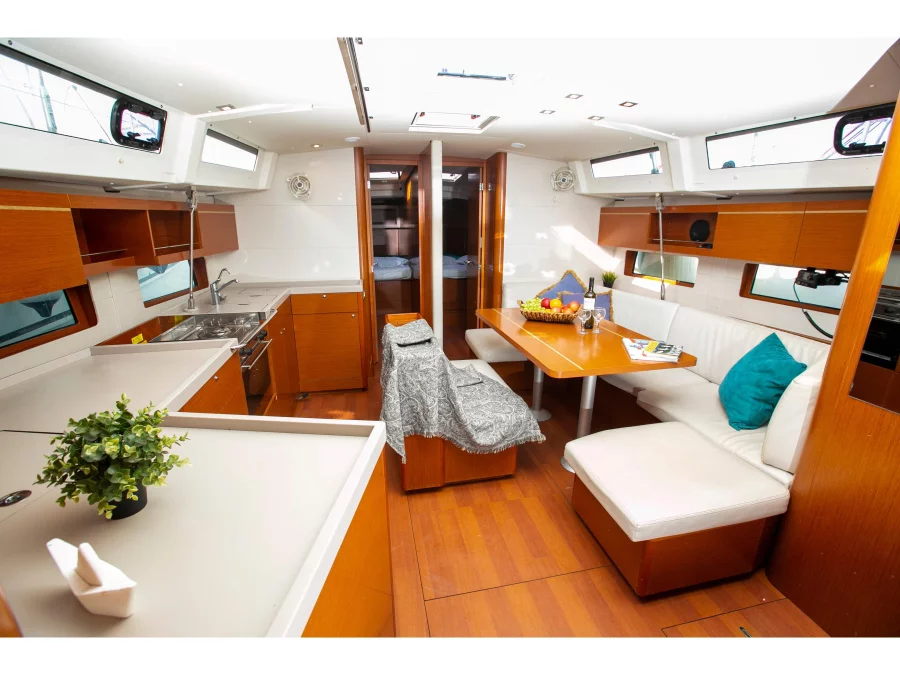 Beneteau Oceanis 46.1 (Kos 46.3) Interior image - 11