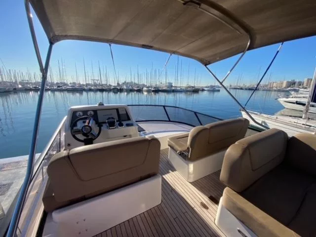 Bavaria Virtess 420 Fly (Mia Sophie)  - 3