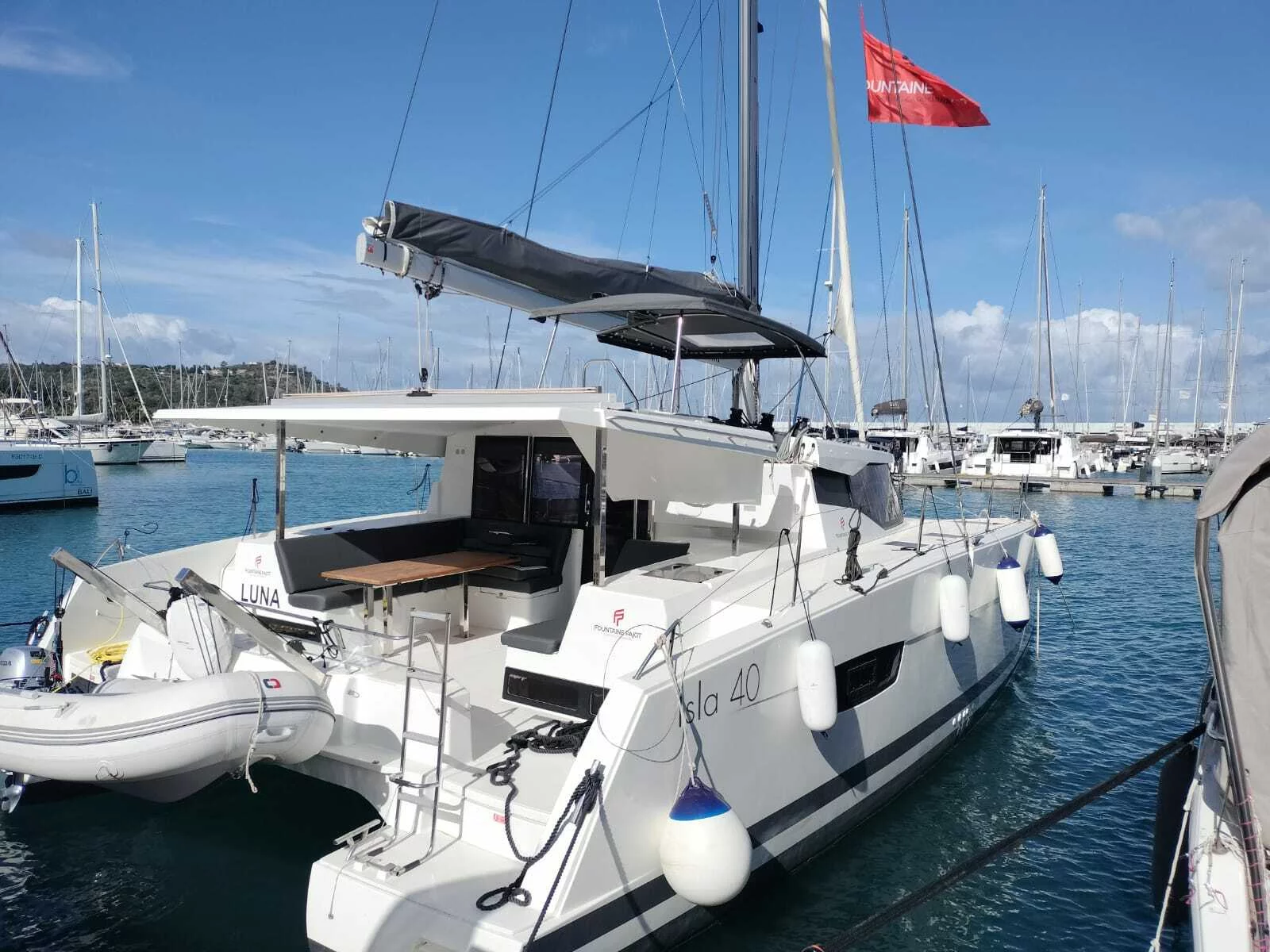 Fountaine Pajot Isla 40 (LUNA) Main image - 0