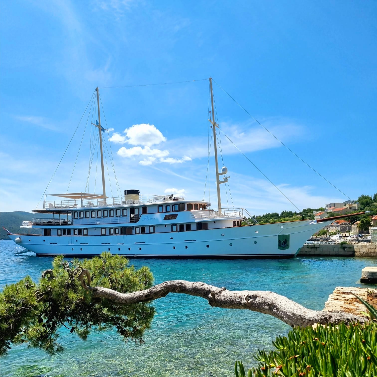 Photo #7 - Motoryacht Belleza (Bellezza) in Split - 21034