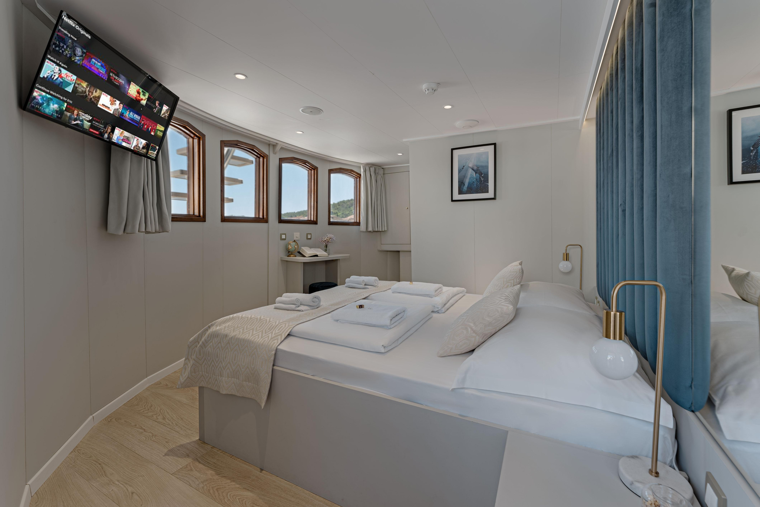 Photo #10 - Motoryacht Belleza (Bellezza) in Split - 21034