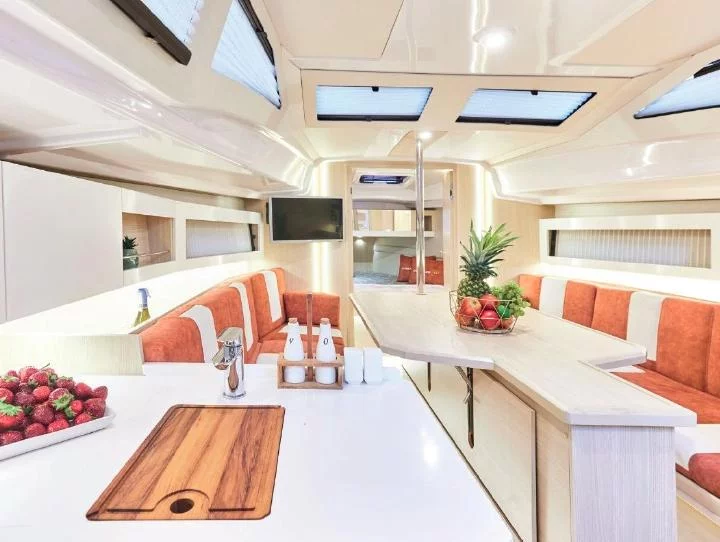 Maxus 35 (see with our base extra options availability as Air Conditioned) (Angelmiles 2) Interior image - 91