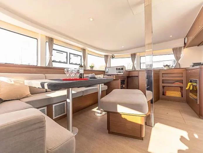 Lagoon 42 & GEN & WM (Carpe Diem) Interior image - 16