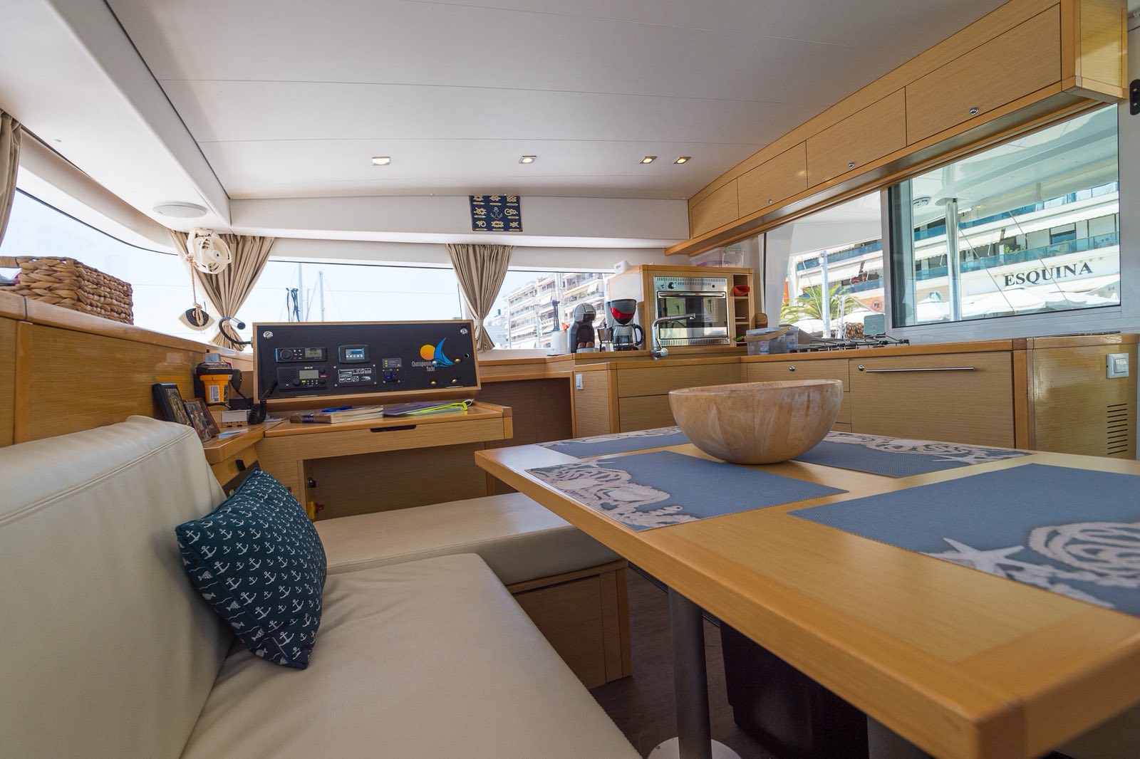 Lagoon 400 S2 — photo 7