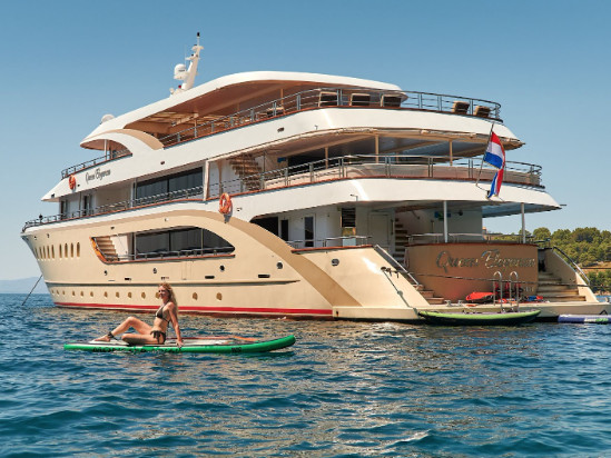 Photo #7 - Motoryacht Queen Eleganza (Queen Eleganza) in Split - 21036