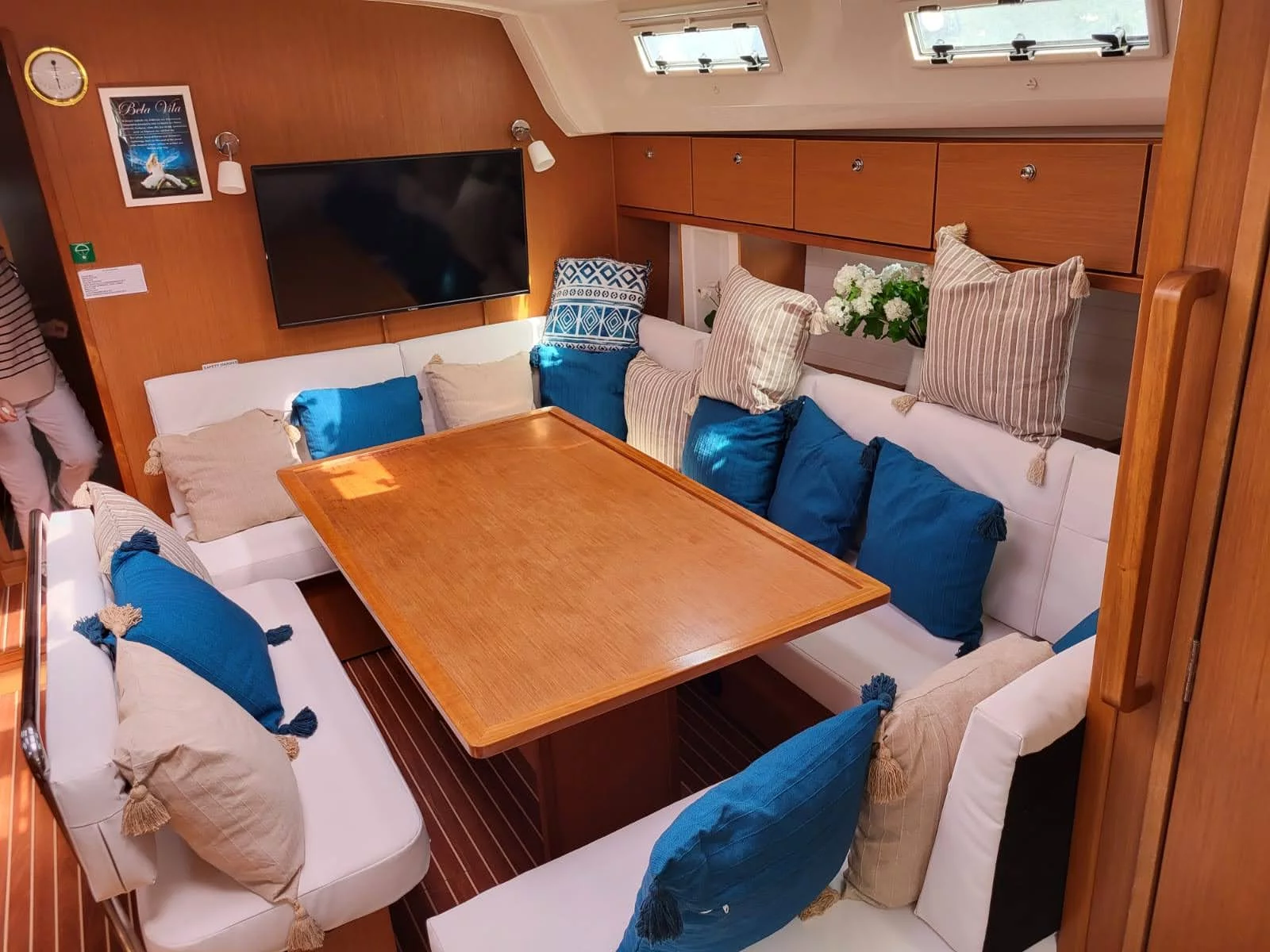 Bavaria Cruiser 50 (Bela Vila) Interior image - 23
