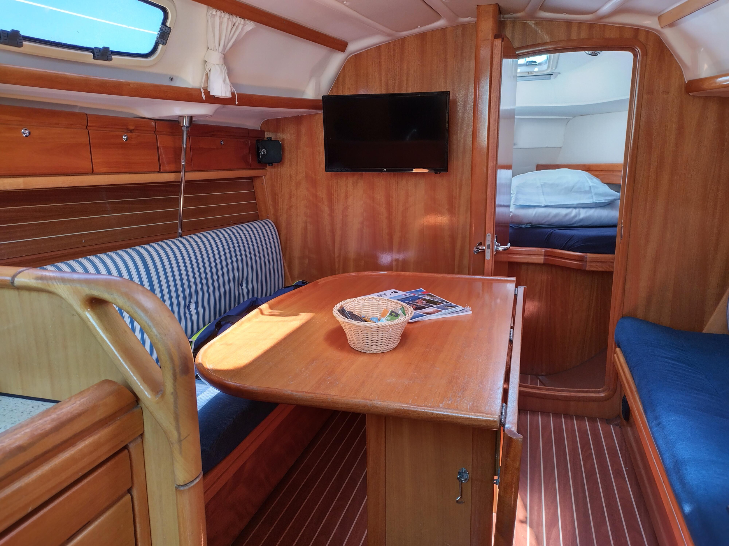 Photo #2 - Bavaria 30 Cruiser (Guantanamera) in Yerseke - 22071