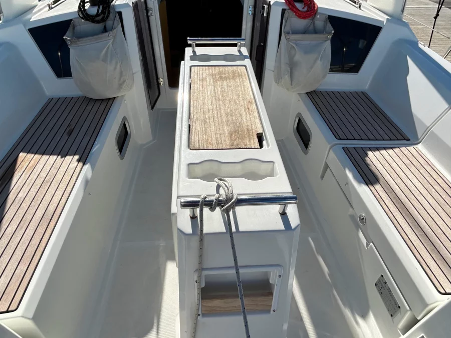 Oceanis 35.1 (Altamarea)  - 6