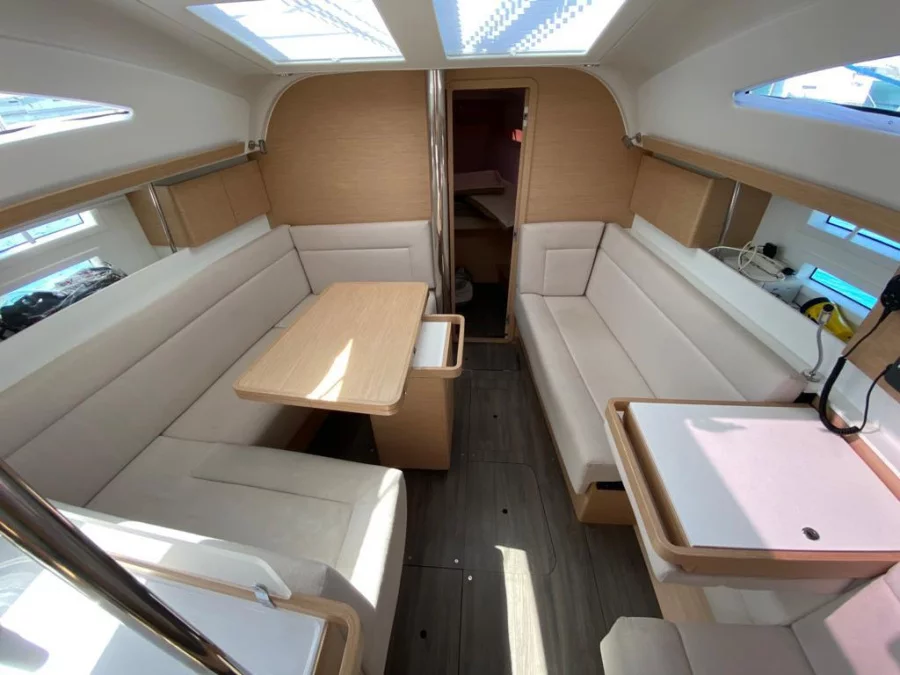 Elan 40 Impression (La Marchesa) Interior image - 10