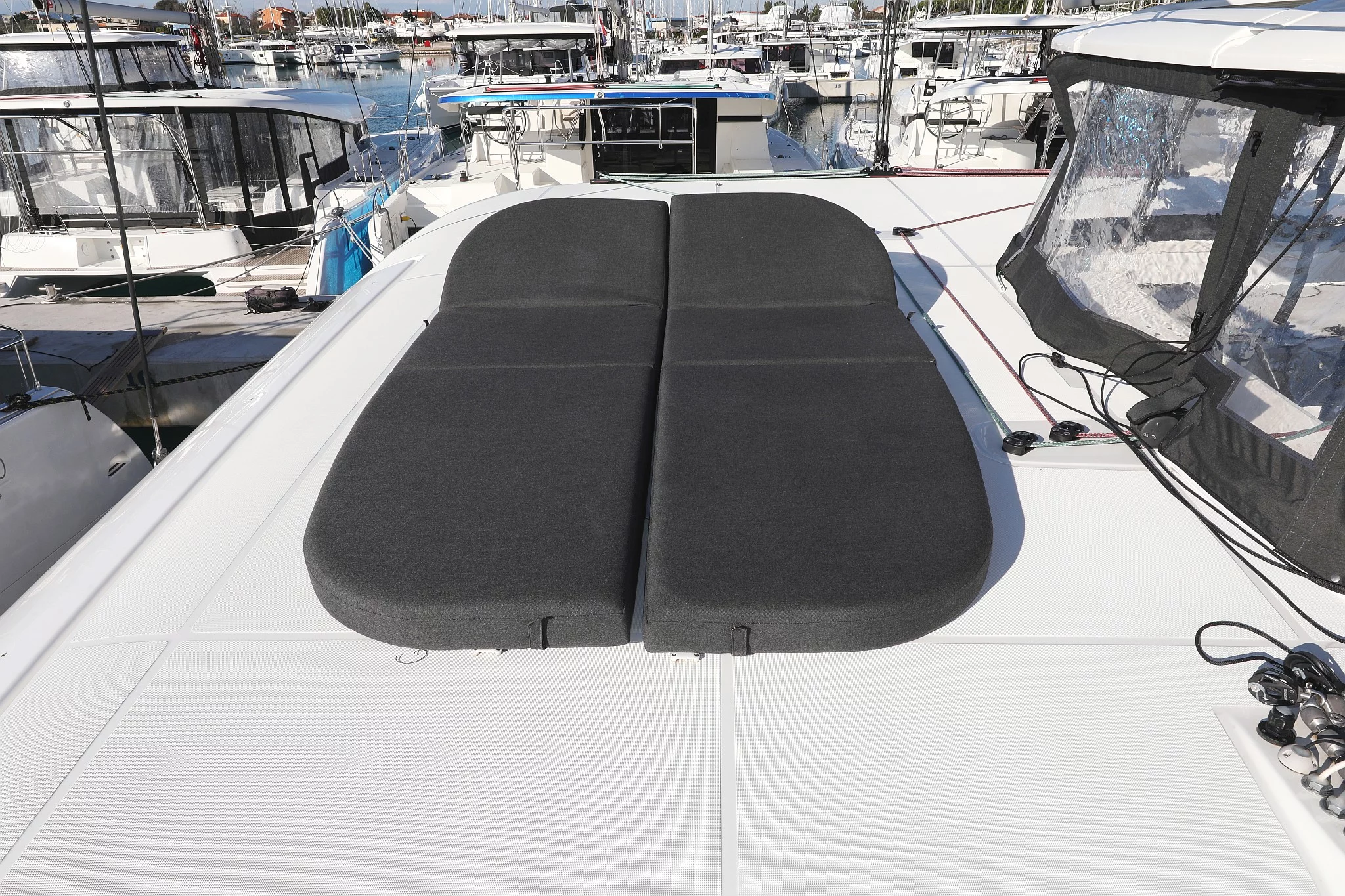 Lagoon 42 (EQUATOR)  - 2