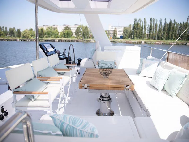Sunreef 50 (Tiril)  - 11
