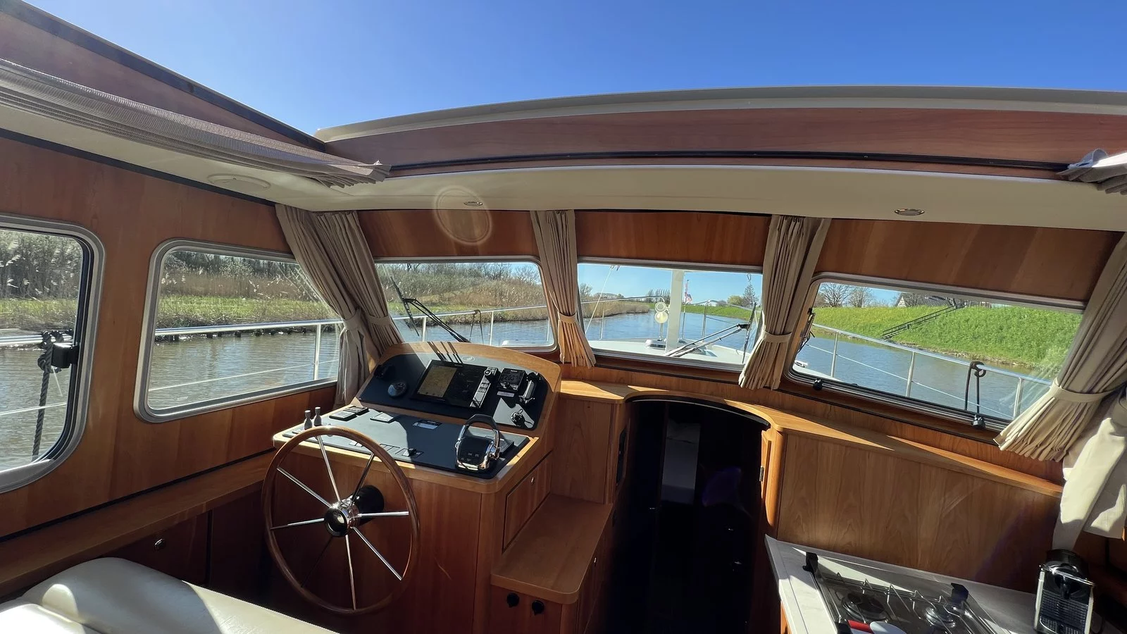 Linssen Grand Sturdy 40.0 Sedan (Liberty)  - 24