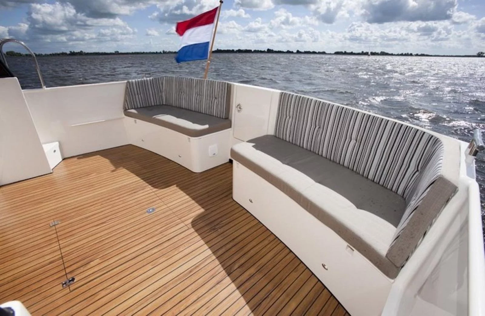 Brandsma Luna 40 (Neptunus)  - 10