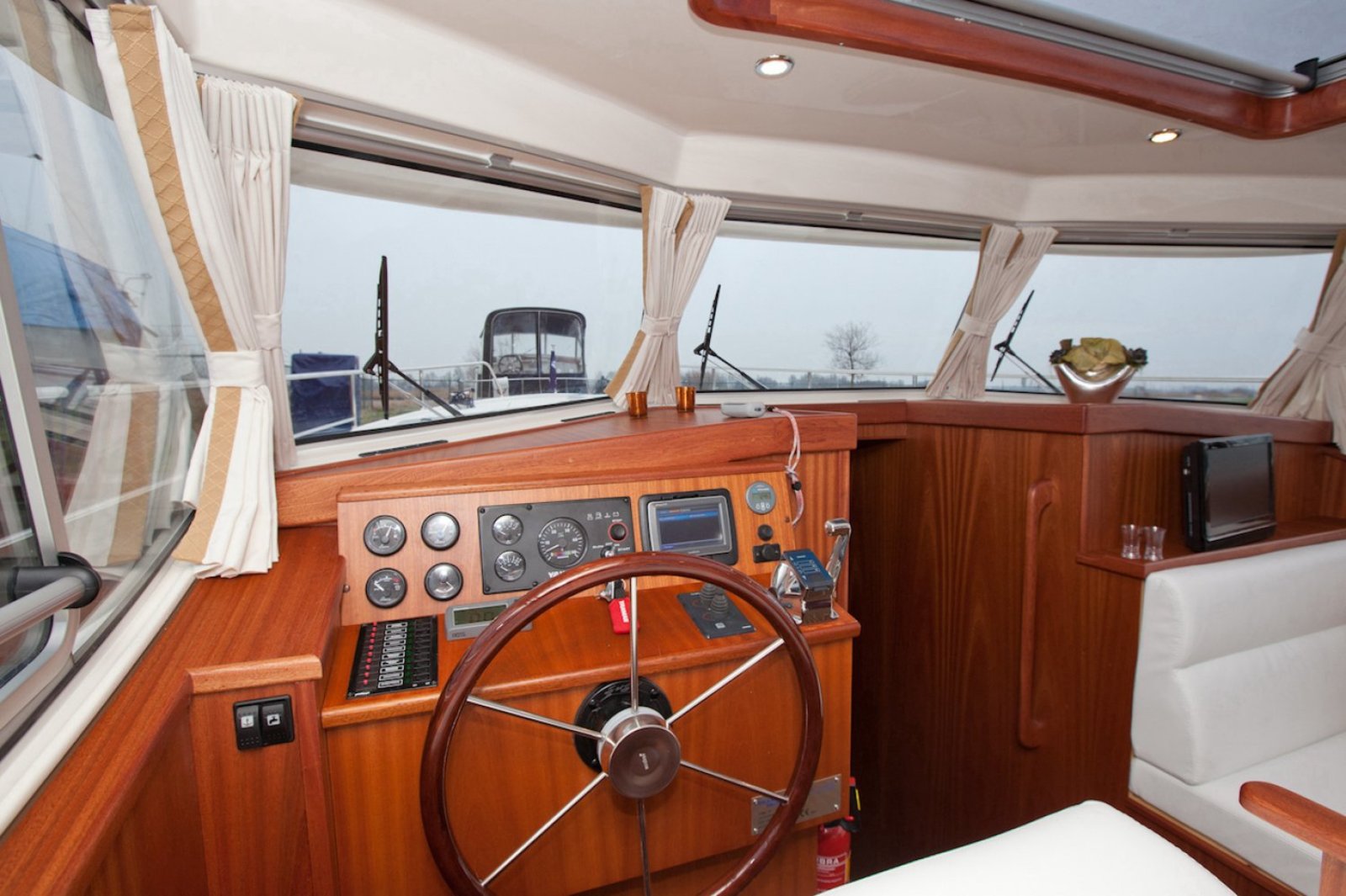 Photo #4 - Brandsma Luna 40 (Neptunus) in Friezenwijk - 21246