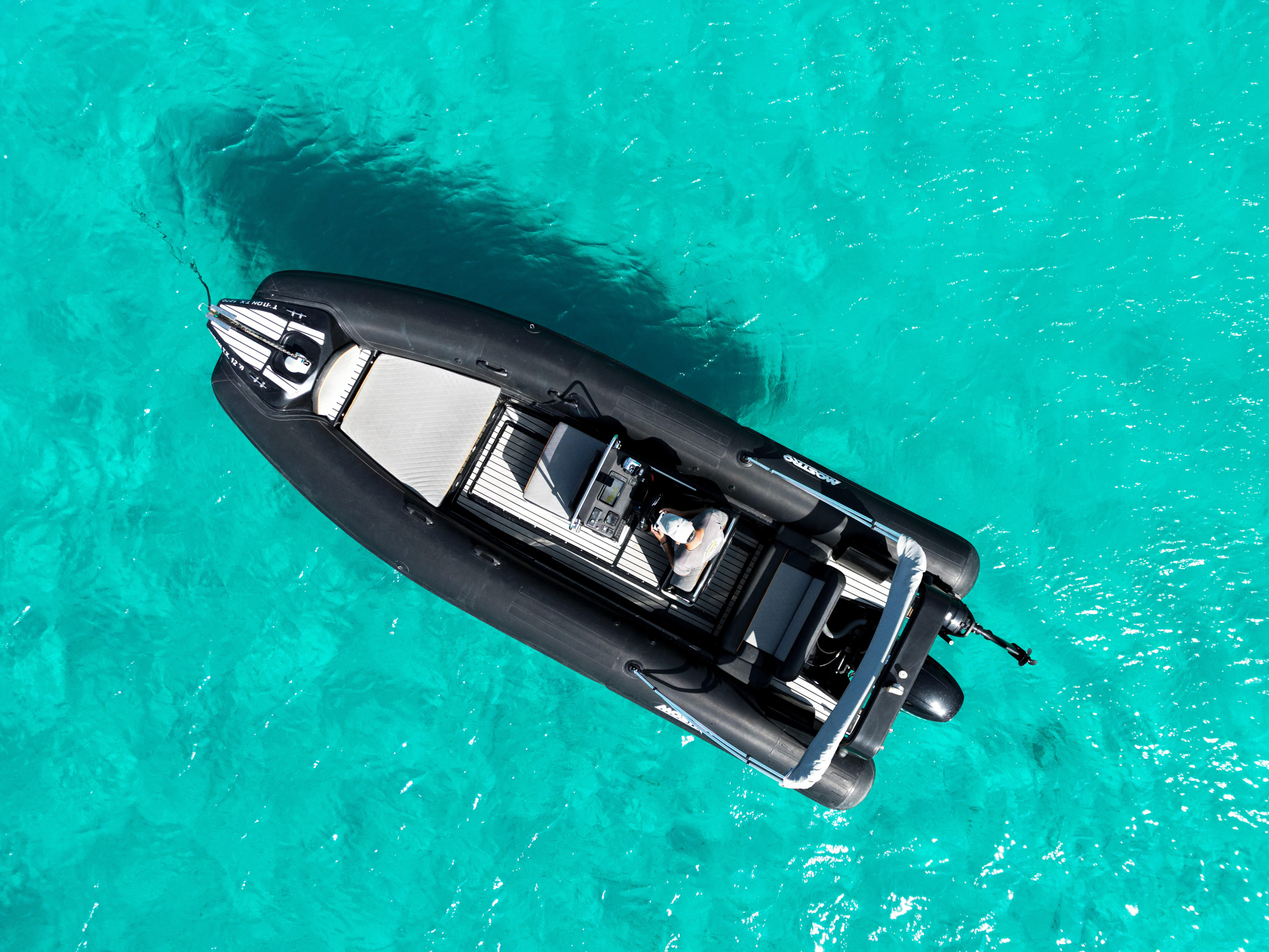 Photo #3 - Mostro Offshore 621 (Triton) in Paros - 21250
