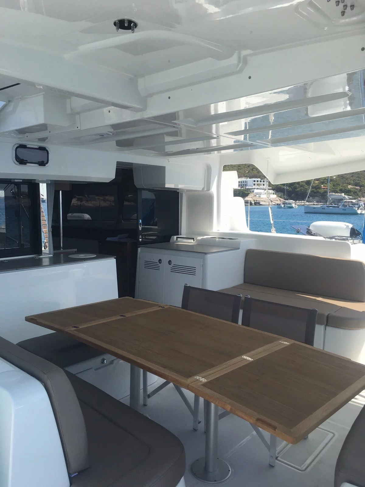 Lagoon 46 (Margeo XVII ( - - - dishwasher))  - 1