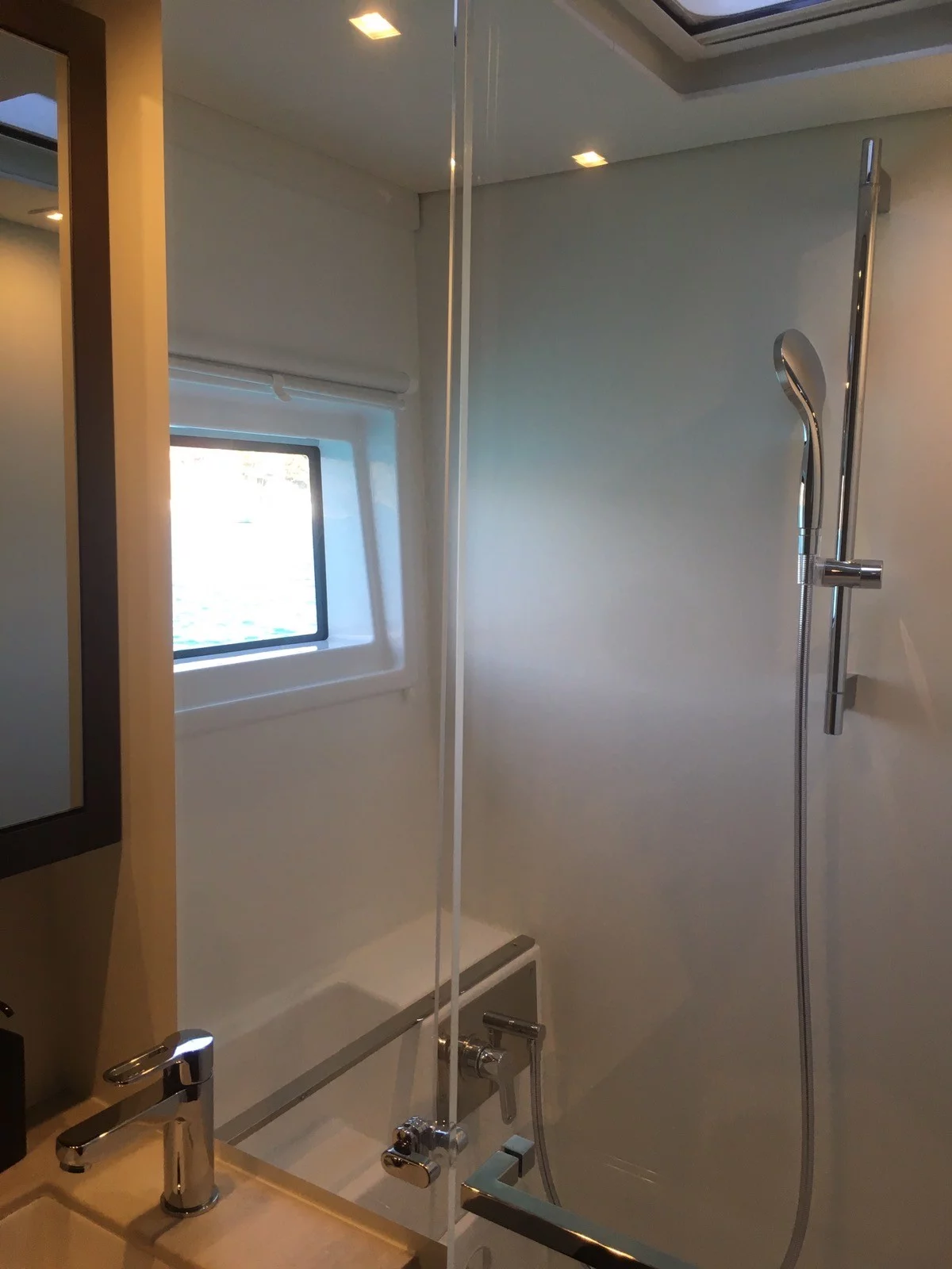 Lagoon 46 (Margeo XVII ( - - - dishwasher))  - 4
