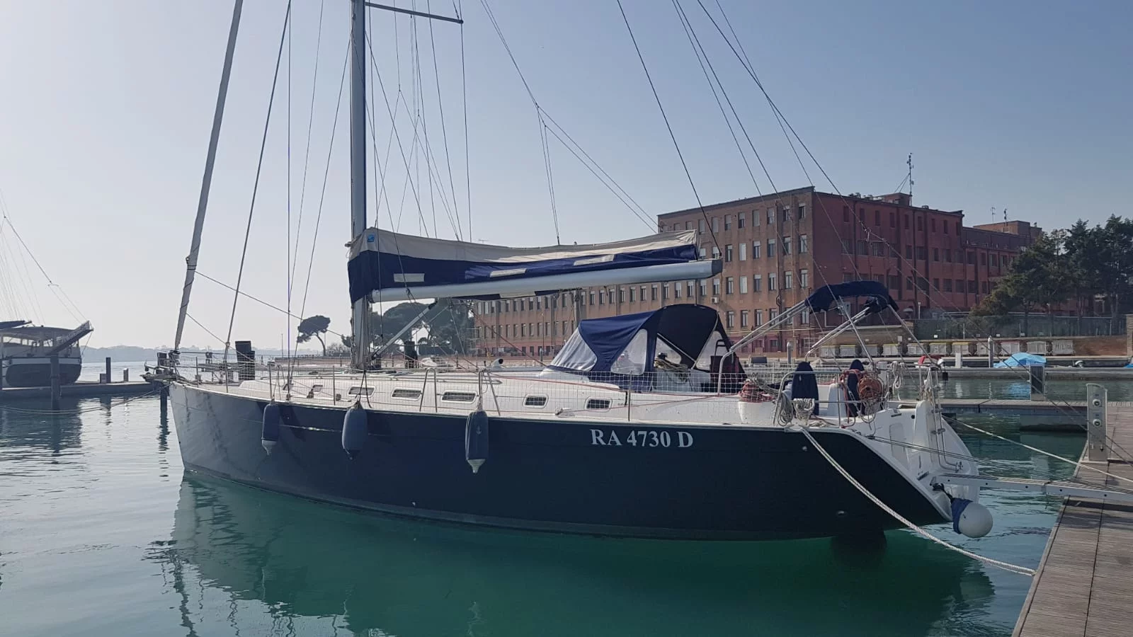 Cyclades 50.5 (Nisyros)  - 12