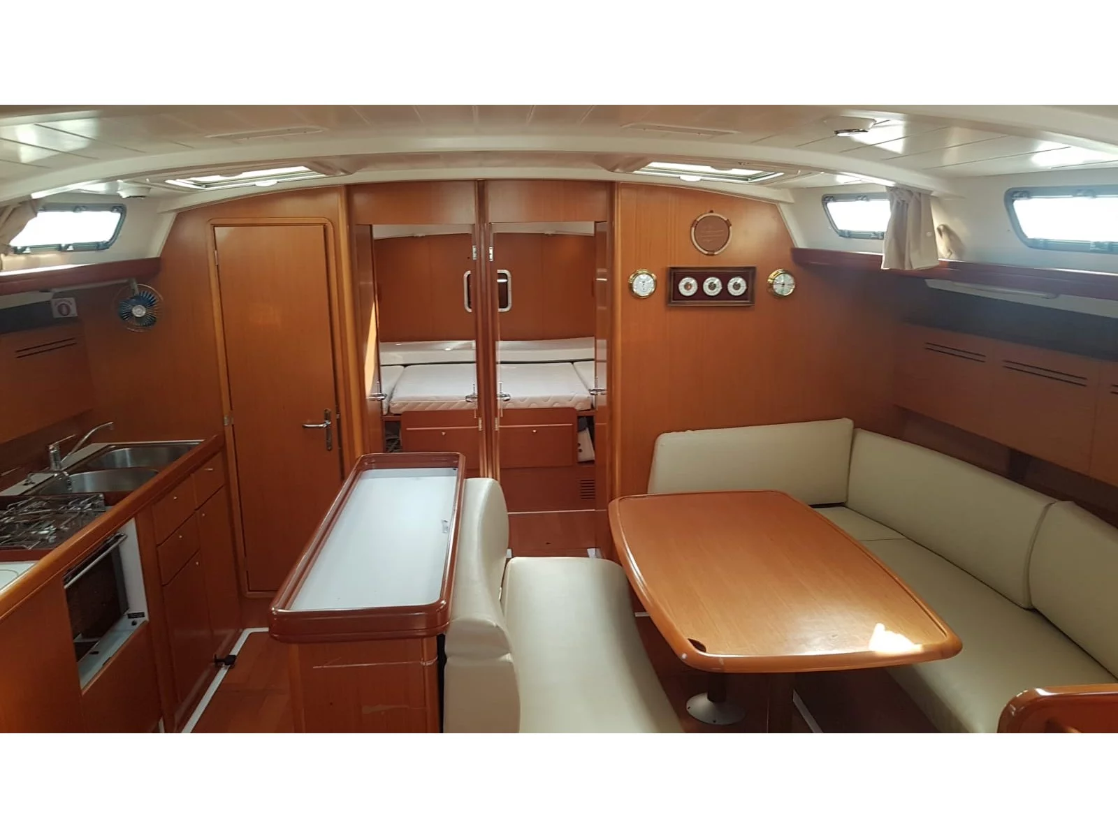 Cyclades 50.5 (Nisyros) Interior image - 3