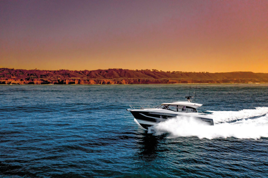 Prestige 420 S — photo 25