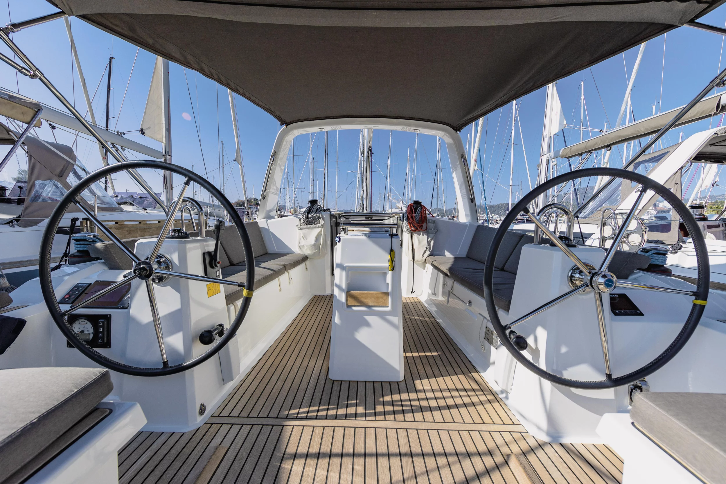 Oceanis 38.1 (Neo)  - 15