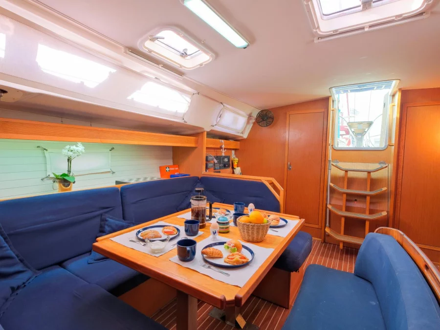 Bavaria 47 Cruiser (Aotoa) Interior image - 32