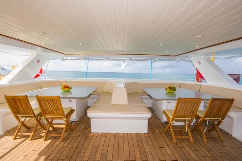 Mojito 78 (Le Gauguin) Lounge / few / aft - 11