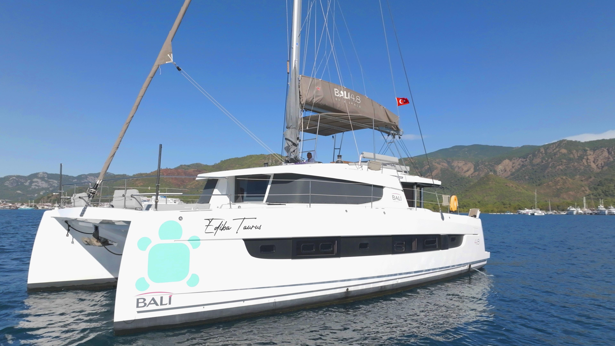 Photo #3 - Bali 4.8 (Taurus) in Marmaris - 16360