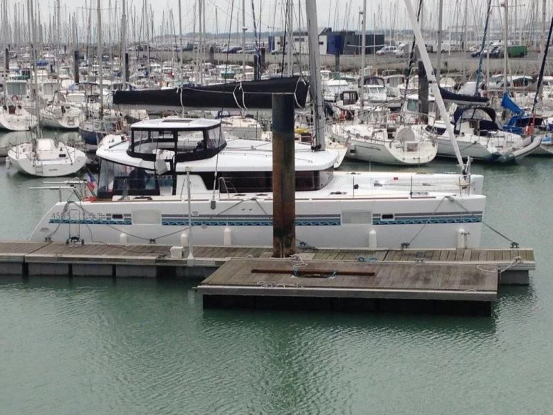Lagoon 450 SporTop (Maui) Ship / starbord 1 - 4
