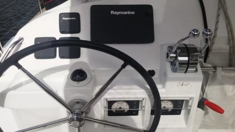 Lagoon 400 S2 (Trixi) Helmstation - 18