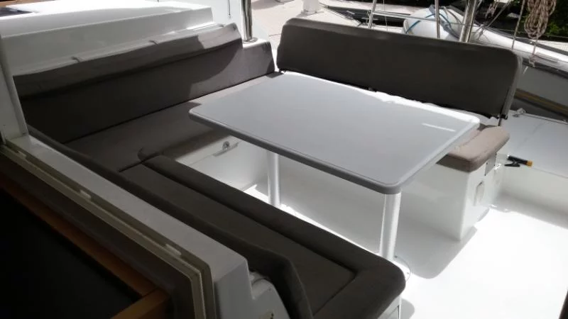 Lagoon 400 S2 (Trixi) Lounge - 12
