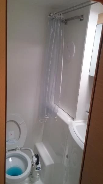 Lagoon 400 S2 (Trixi) Toilet - 19