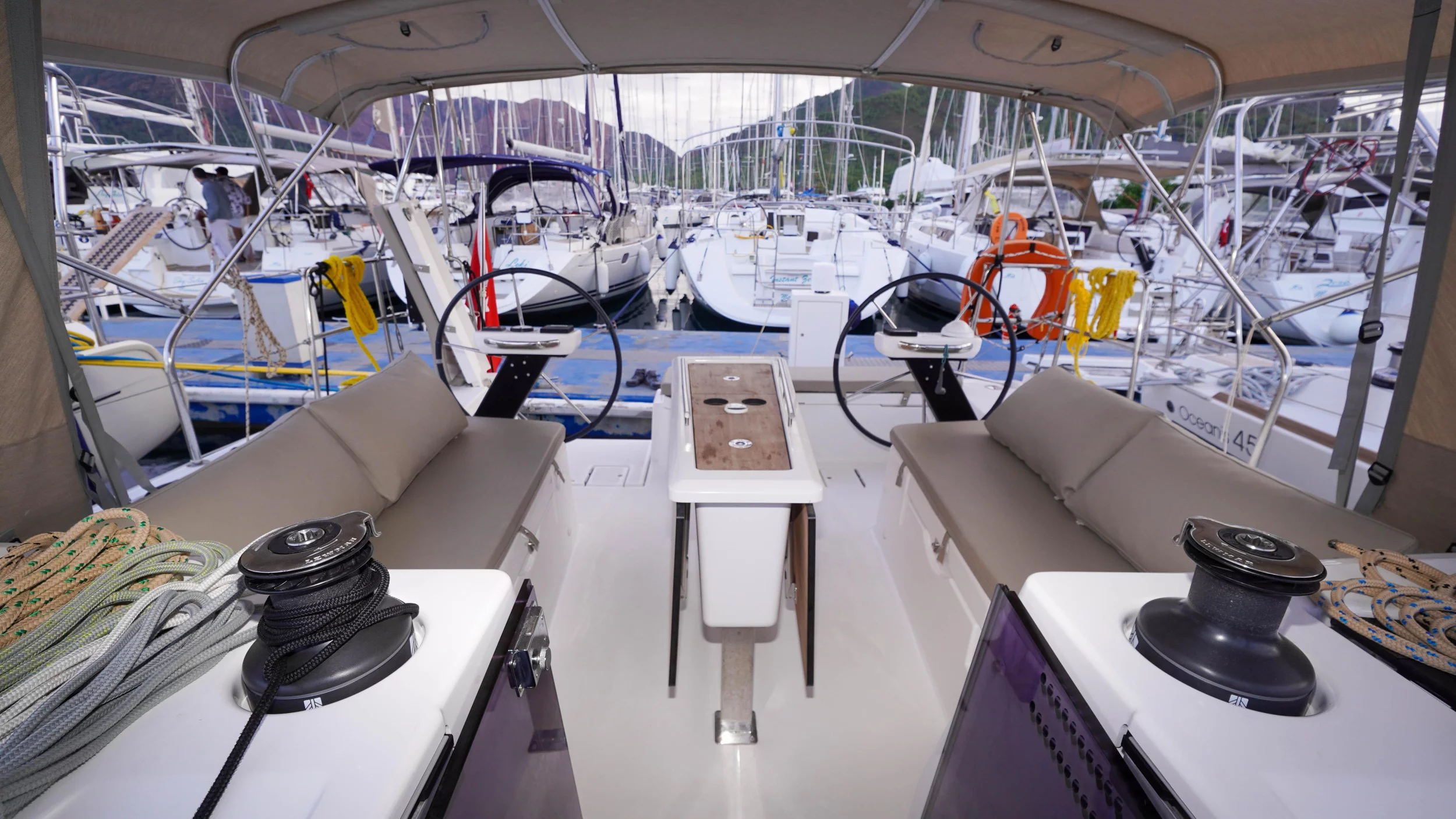 Dufour 390 (Lady D)  - 28