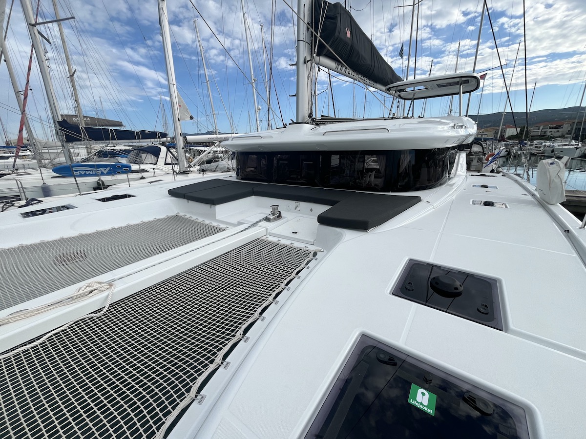 Lagoon 43 — photo 9