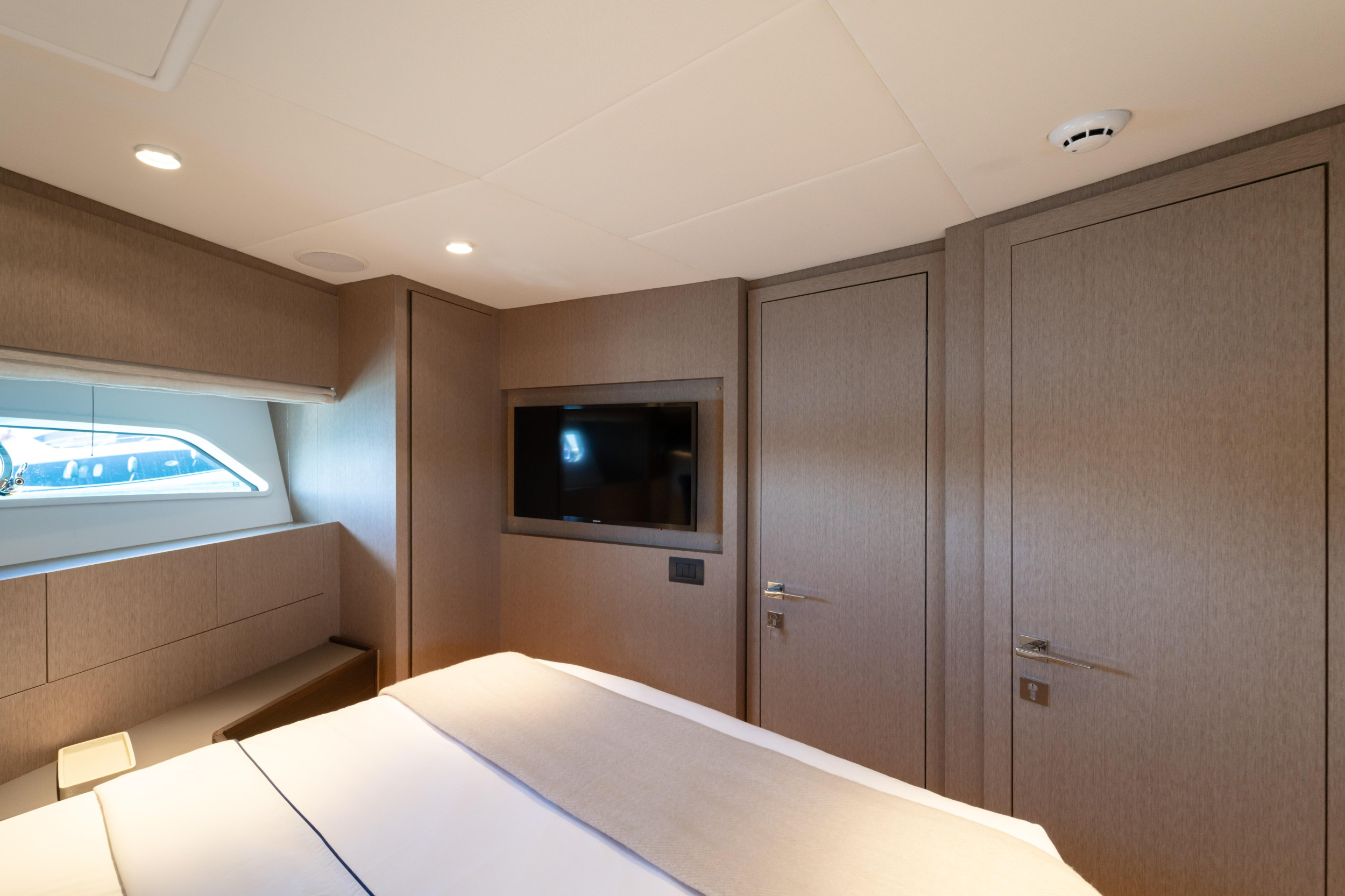 Ferretti 500 Fly — photo 23