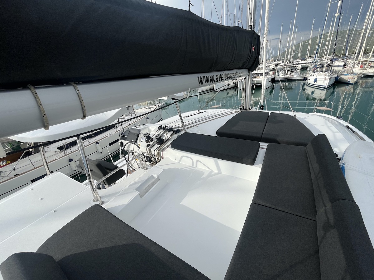Lagoon 43 — photo 44