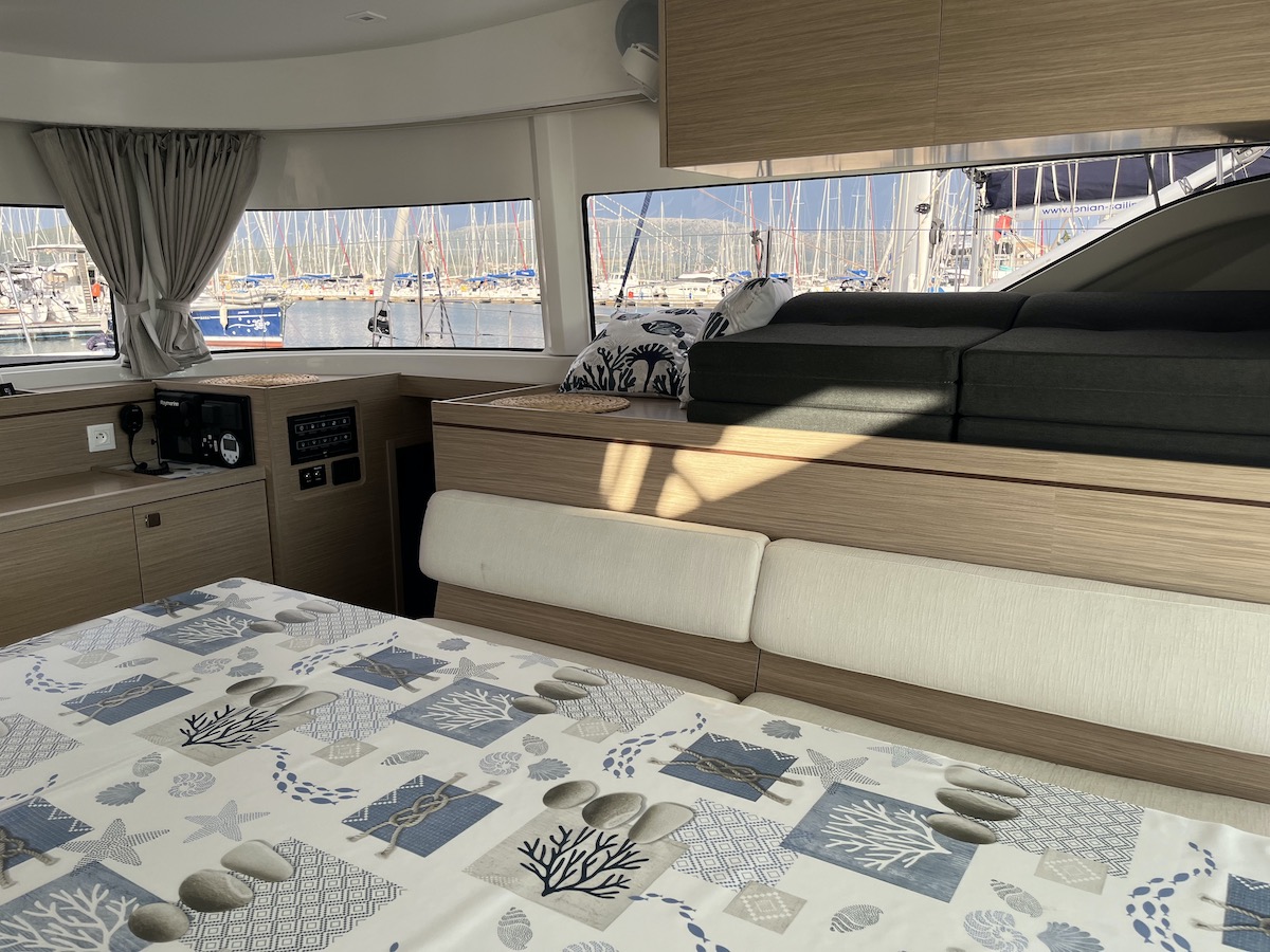 Lagoon 43 — photo 29