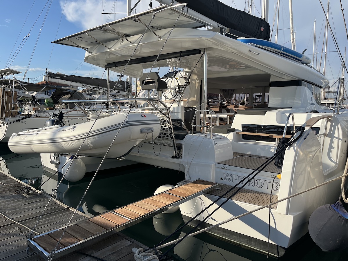 Lagoon 43 — photo 84
