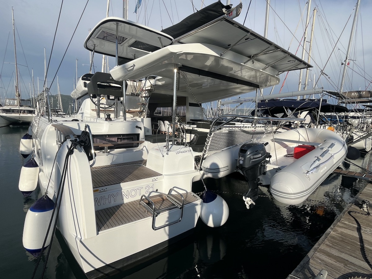 Lagoon 43 — photo 4