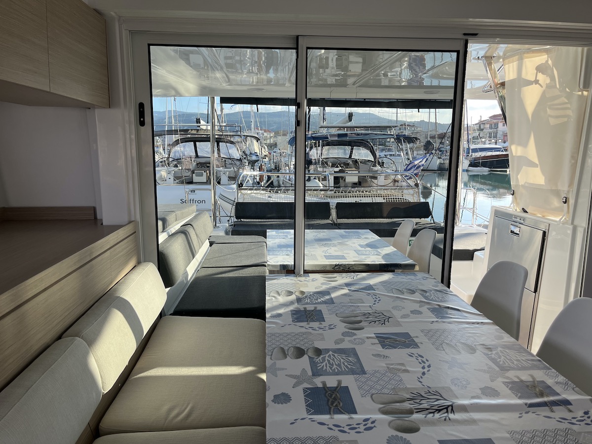 Lagoon 43 — photo 47