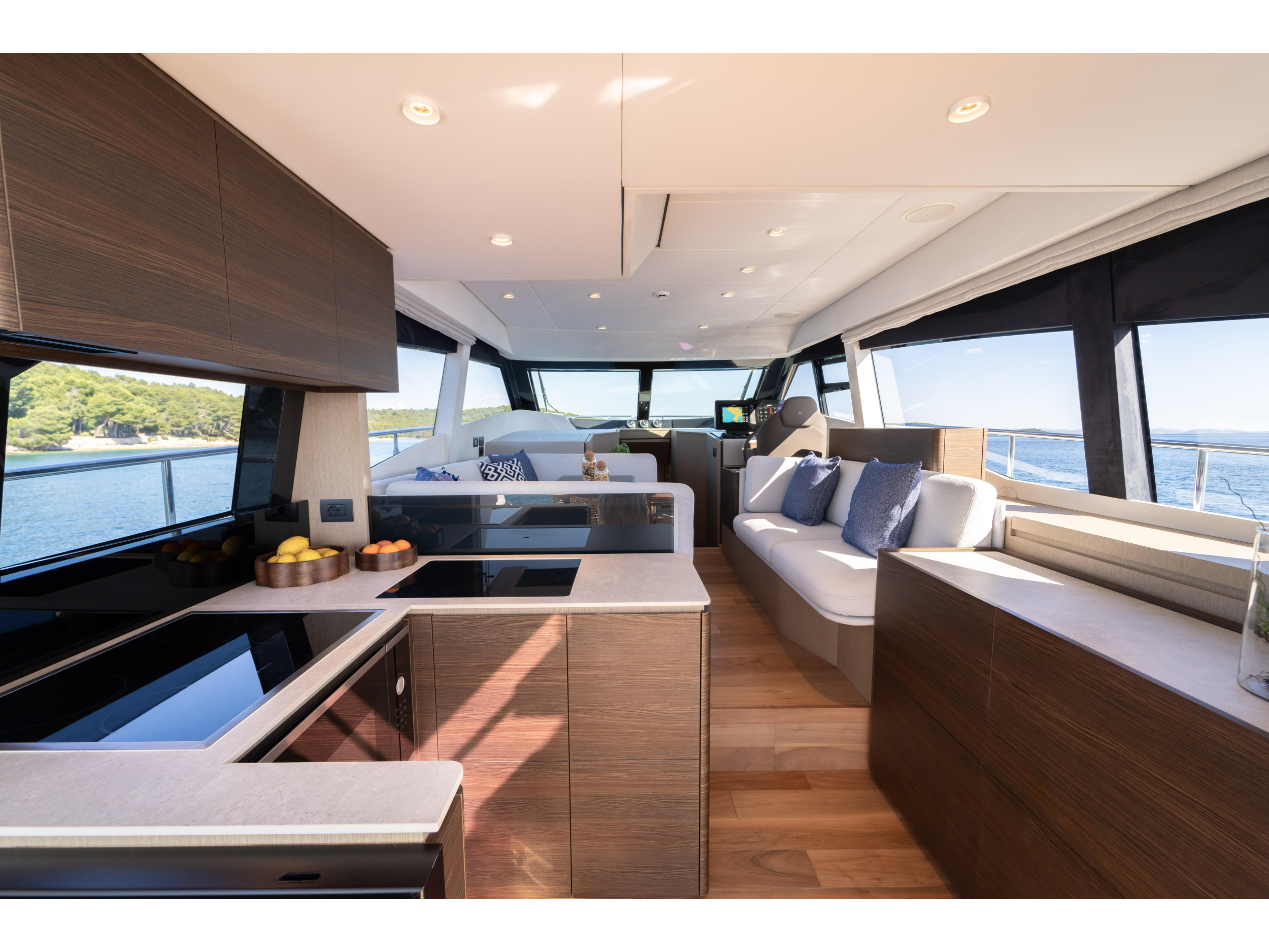 Ferretti 500 Fly — photo 3
